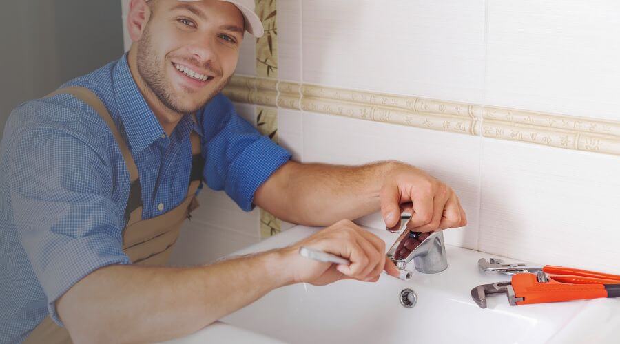 Handle or spout repair in Alva, FL